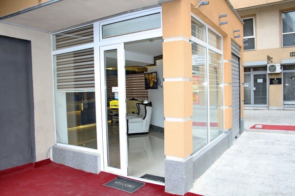 Hotel De KOKA (Skopje)